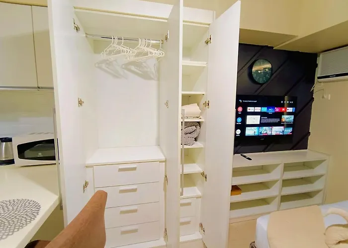 1111t1 Avida Riala It Park 400 Mbps Internet Unit Cebu
